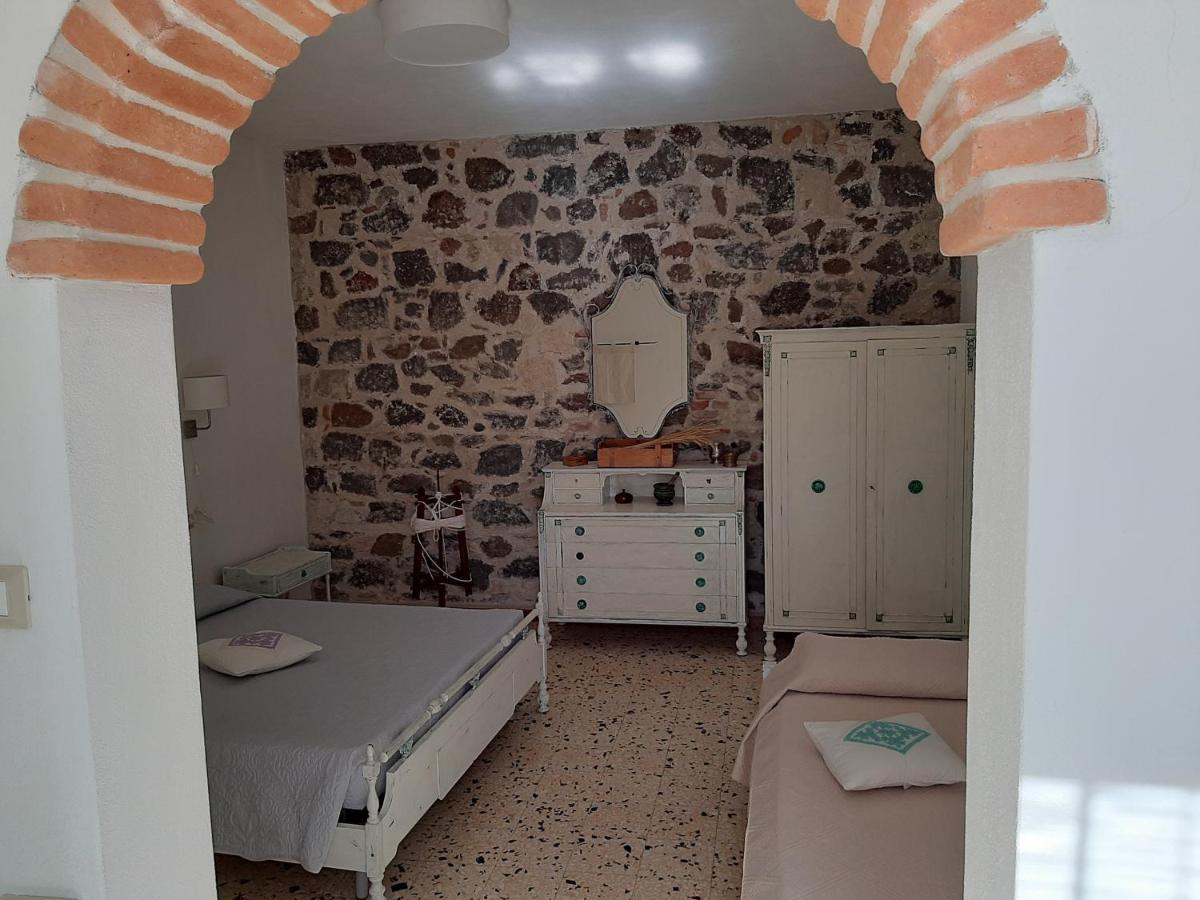 B&B Sa Domo De Sos Massaios Orosei Exterior foto